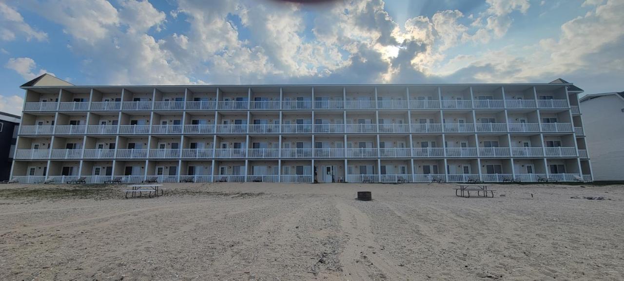 Mackinaw Beach And Bay Inn & Suites Mackinaw City Extérieur photo
