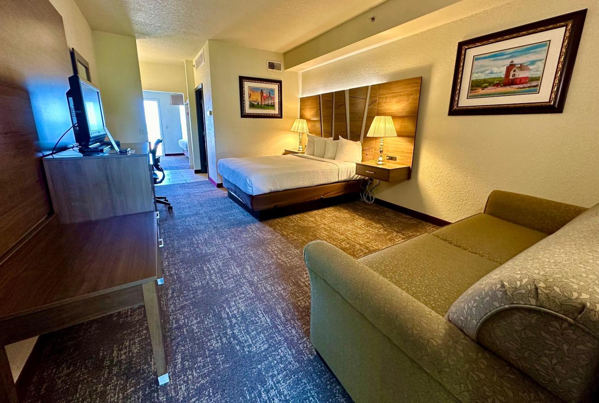 Mackinaw Beach And Bay Inn & Suites Mackinaw City Extérieur photo