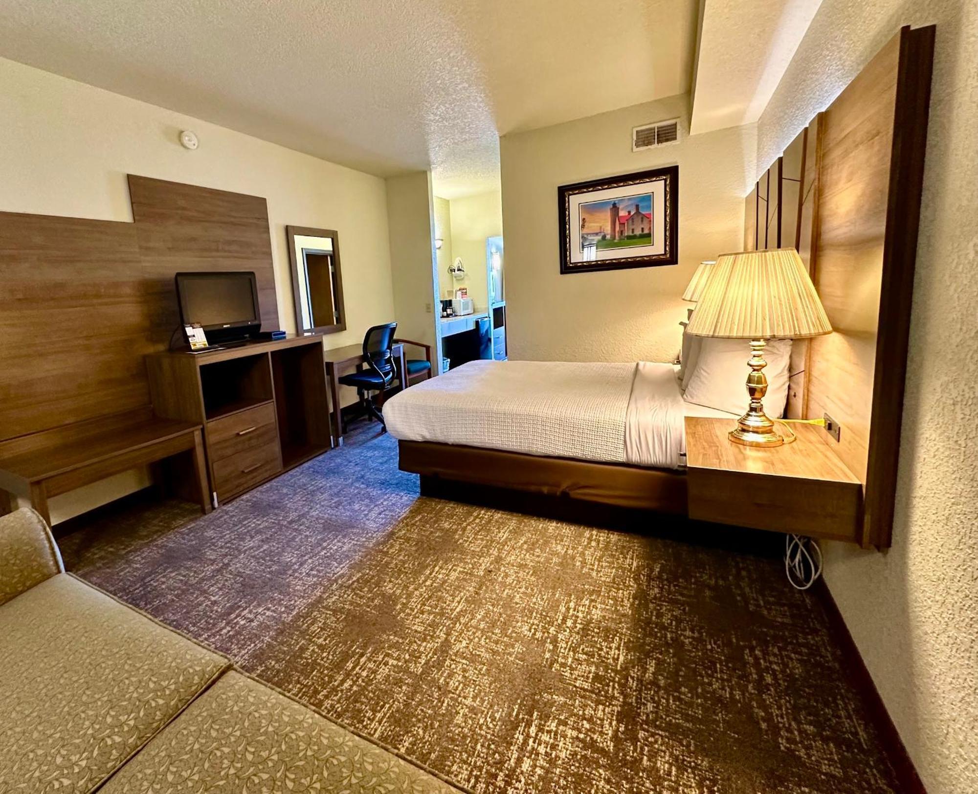 Mackinaw Beach And Bay Inn & Suites Mackinaw City Extérieur photo
