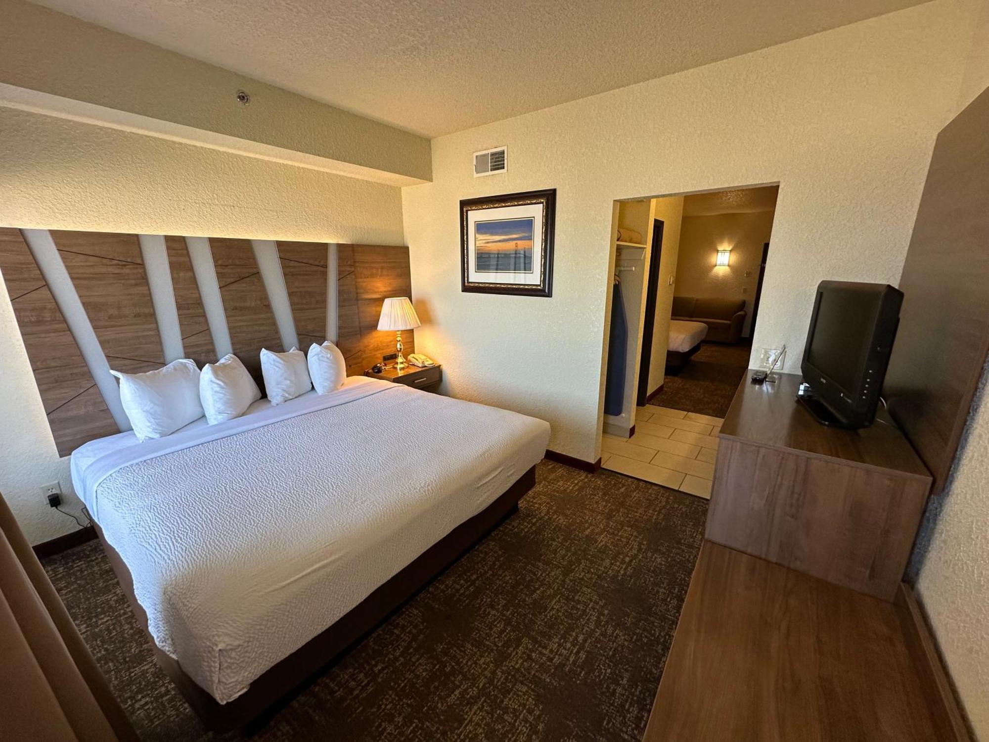 Mackinaw Beach And Bay Inn & Suites Mackinaw City Extérieur photo