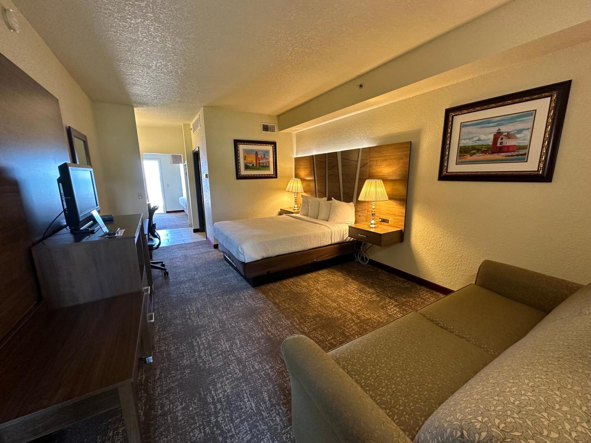 Mackinaw Beach And Bay Inn & Suites Mackinaw City Extérieur photo